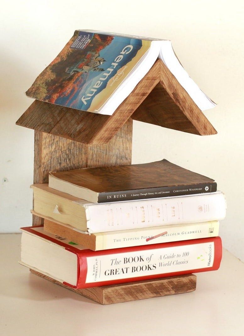 Gable Book Valet
