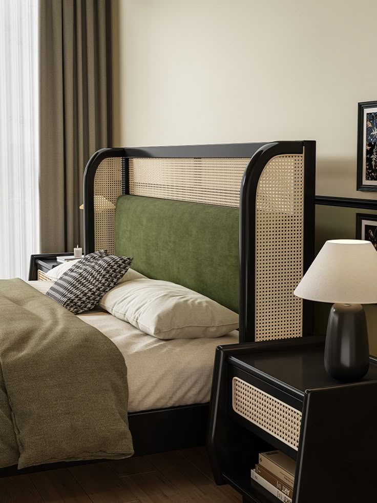 Heritage Rattan Arched Bed